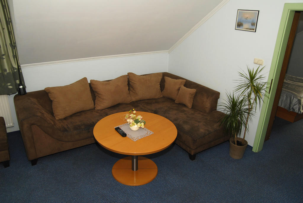 Hotel Restauracja Tawerna Gliwice Oda fotoğraf
