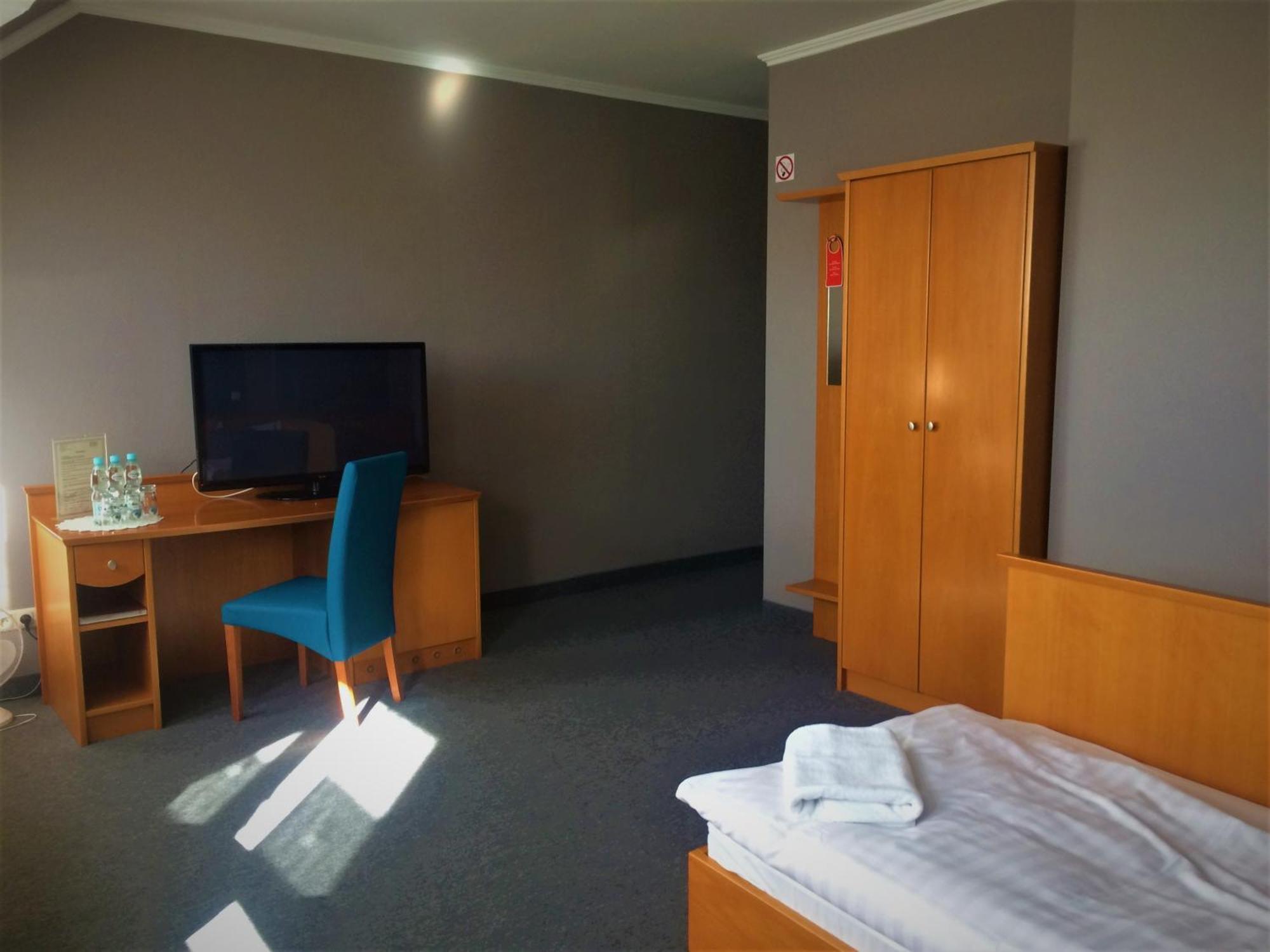 Hotel Restauracja Tawerna Gliwice Dış mekan fotoğraf
